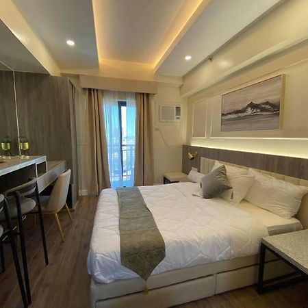 Condo Near Ayala Cebu City W Wifi Balcony Exterior foto